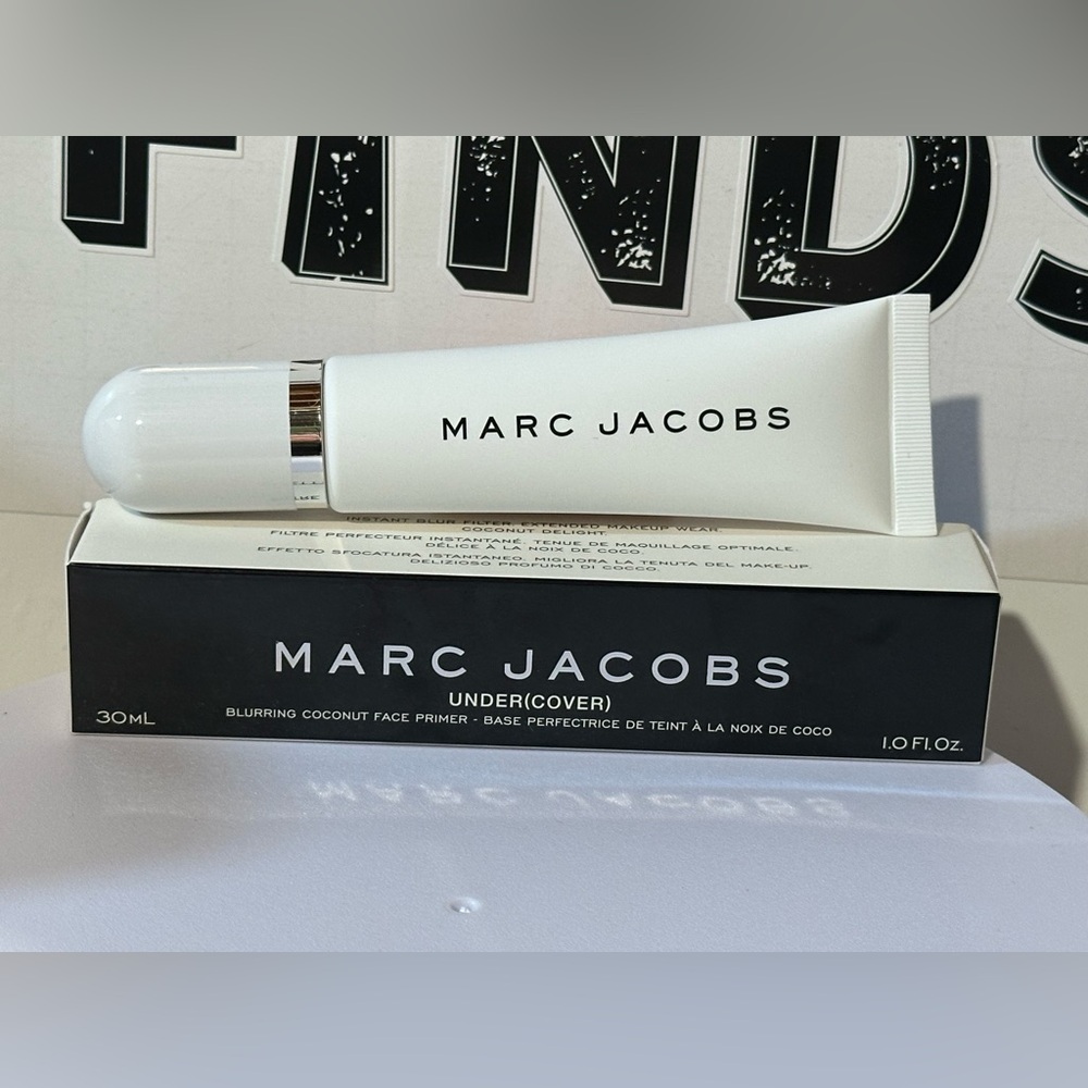 Marc Jacobs primer